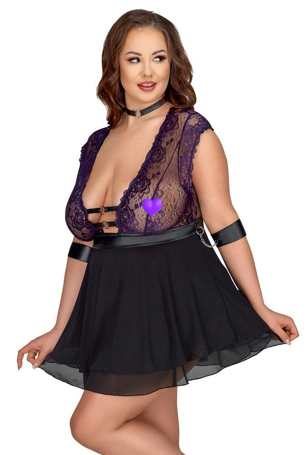 Lila Babydoll-Set aus Blütenspitze mit Halsband und Armfesseln in großen Größen von Cottelli BONDAGE – Ansicht 4