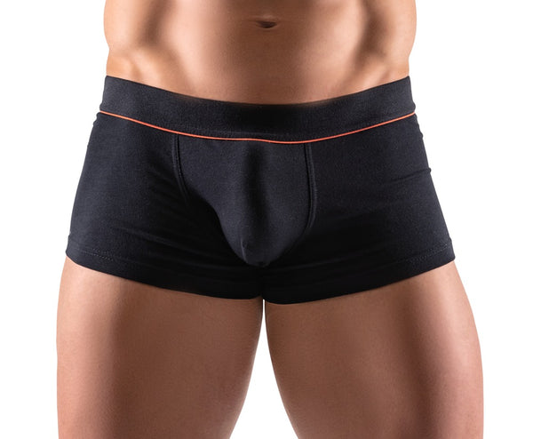Schwarze eng geschnittene Herren-Pants aus Bio-Baumwolle mit rotem Streifen von Svenjoyment – Ansicht 2