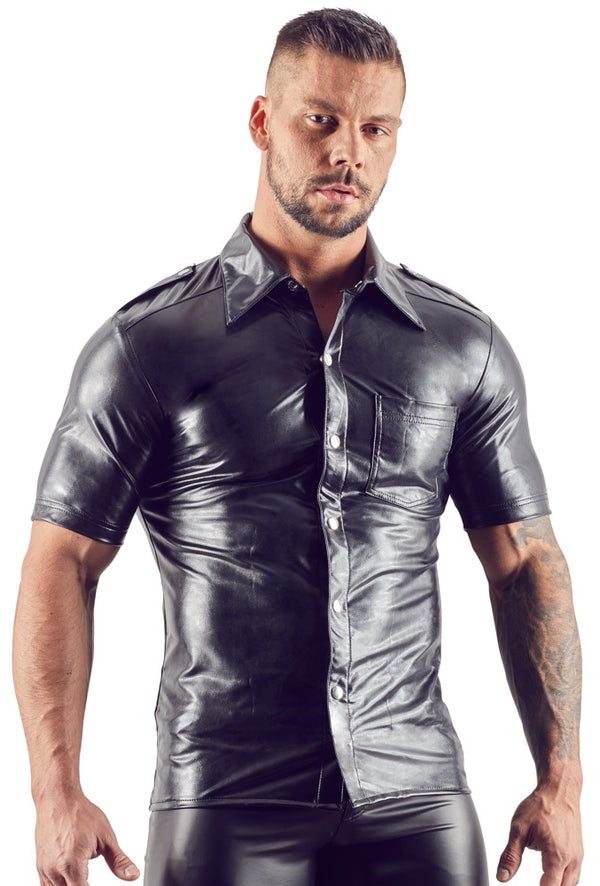 Schwarzes Herren-Shirt im Uniform-Look aus Lederimitat von Svenjoyment – Ansicht 2