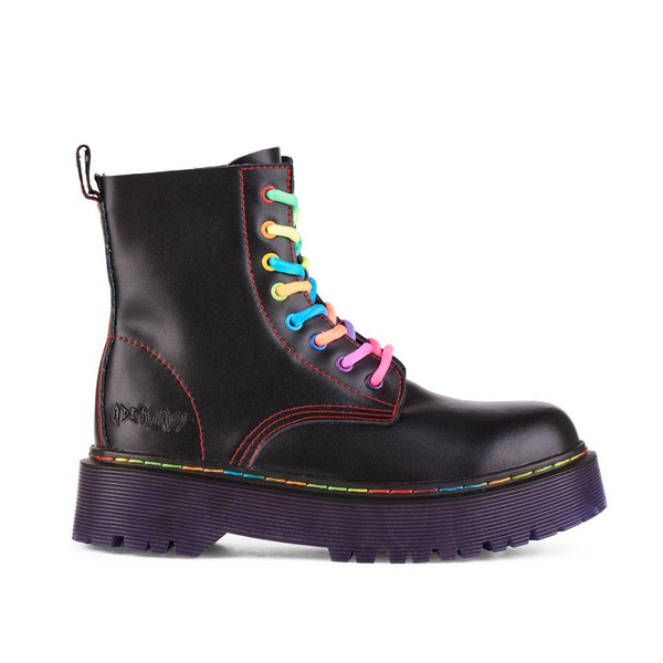 8-Loch Plateau-Stiefeletten aus schwarzem Leder Bunten Schnürsenkeln | Aderlass