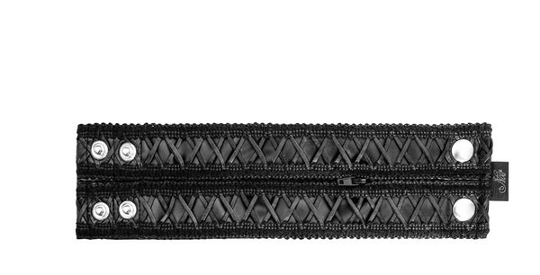 Handgelenktasche mit verstecktem Reißverschluss, elegantes Design | Noir Handmade