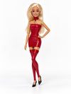 Sammlerpuppe Daring Desire Red von Noir Handmade im roten Minikleid mit Choker und roten halterlosen Strümpfen, in Pose
