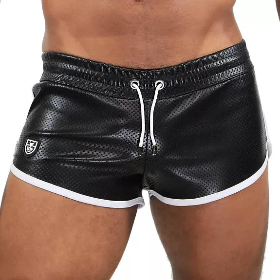 Pilot Shorts, Schwarz - Retro-Shorts mit perforiertem Stretch-Material | TOF Paris