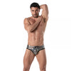 Silberne glänzende Swim Briefs für den exklusiven Pool Auftritt von TOF Paris – Ansicht 2