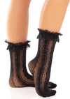 Schwarzes verspieltes Spitzensocken Paar mit verführerischen Schleifendetails von Leg Avenue – Ansicht 2