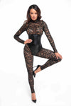 Langärmeliger Spitzen-Catsuit mit Wetlook-Unterbrustmieder | Noir Handmade