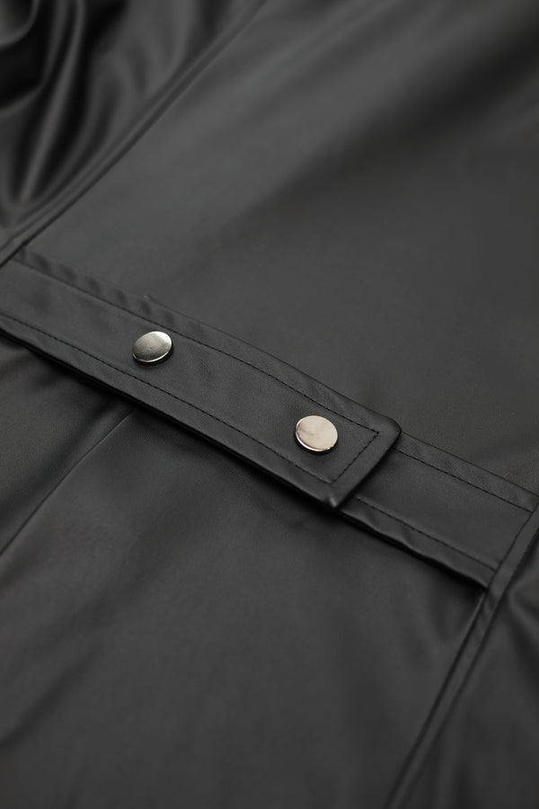 Herren Kunstleder Mantel mit Revers und Taillenbetonung | Regnes Fetish Planet