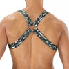 Khakifarbenes Camouflage Fetish Harness mit kraftvollem Look von TOF Paris – Ansicht 2