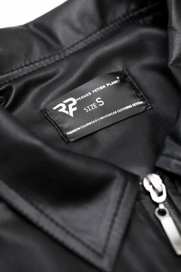 Wetlook-Poloshirt mit Reißverschluss und Ziernähten von Regnes Fetish Planet – Ansicht 8