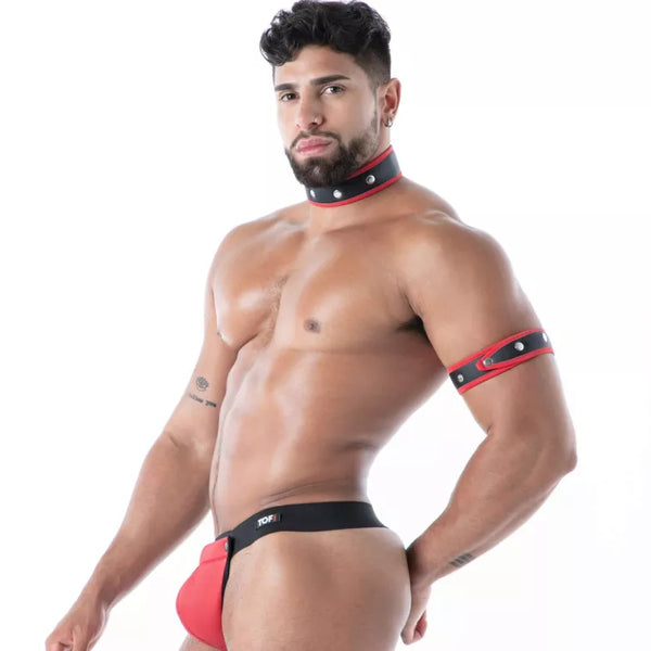 Schwarzrotes Neoprene Collar mit auffälligem Designer Akzent von TOF Paris – Ansicht 2