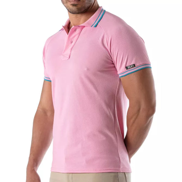 Pinkes verführerisches Poloshirt mit maskulinem Schnitt von TOF Paris – Ansicht 2